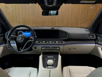 Mercedes GLE V167 SUV Facelifting 3.0 450d 367KM 2026 MERCEDES-BENZ GLE 450 d 4-Matic AMG Line 3.0 (367KM) 2026, zdjęcie 9