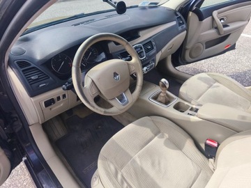 Renault Laguna III Grandtour 2.0 dCi 150KM 2009 Renault Laguna 2.0 dCi Privilege 2009, zdjęcie 5