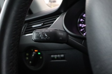 Skoda Octavia III Liftback 1.6 TDI CR DPF 105KM 2014 Skoda Octavia 1.6 TDI, Klima, Klimatronic, zdjęcie 16
