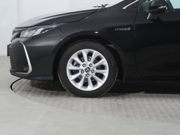 Toyota Corolla XII Sedan 1.8 Hybrid 122KM 2022 Toyota Corolla 1.8 Hybrid, Salon Polska, zdjęcie 13