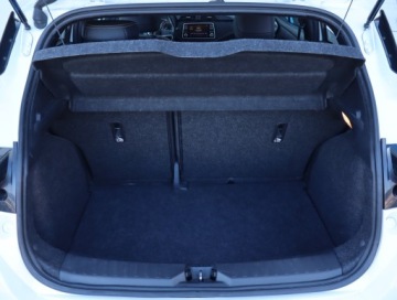 Nissan Micra V 1.0 DIG-T 117KM 2019 Nissan Micra 1.0 DIG-T, Salon Polska, Skóra, zdjęcie 13