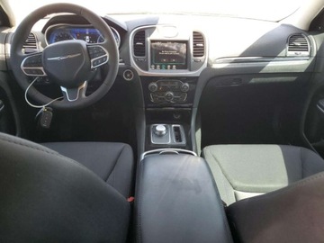 Chrysler 300C II 2023 Chrysler 300 Touring 2023 3.6l 3.6 Benzyna 292KM, zdjęcie 8