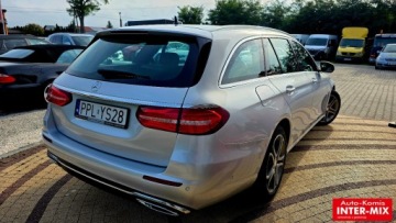 Mercedes Klasa E W213 Kombi 2.0 220d 194KM 2020 Mercedes-Benz Klasa E Niski przebieg Idealne bogata wersja AUTOMAT 2.0, zdjęcie 3