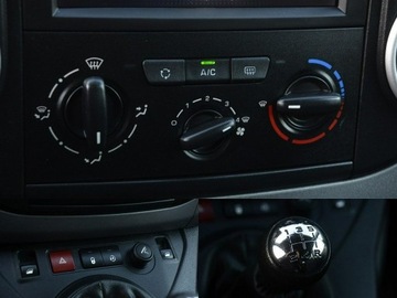 Peugeot Partner II 2018 Peugeot Partner 1.2T nawi doinwestowany Car Play, zdjęcie 26