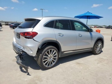 Mercedes GLA II 2021 Mercedes-Benz GLA 250 2021 2.0l 2.0 Benzyna 221KM, zdjęcie 3