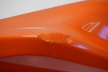 KTM 790 DUKE 18-23 КРЫШКА ОБТЕКАТЕЛЯ ТОПЛИВНОГО БАКА ЛЕВАЯ