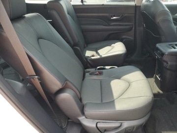 Toyota 2024 Toyota Grand Highlander XLE 2024 2.4l 2.4 Benzyna 265KM, zdjęcie 10