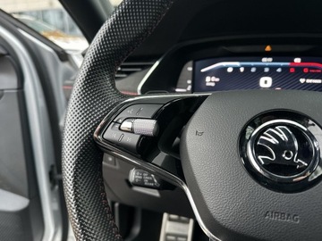 Skoda Octavia IV Kombi 2.0 TDI SCR 200KM 2022 Skoda Octavia VRS 2.0TDI 200KM 4x4 HAK, System Lig, zdjęcie 28