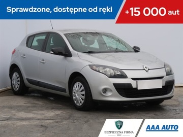 Renault Megane III Hatchback 1.6 16v 110KM 2011 Renault Megane 1.6 16V, Salon Polska, Klima