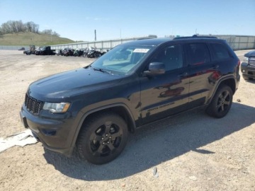 Jeep Grand Cherokee IV 2018 Jeep Grand Cherokee 2018 r., 3,6L LAREDO od ubezpieczalni 3.6 Benzyna 295KM, zdjęcie 2