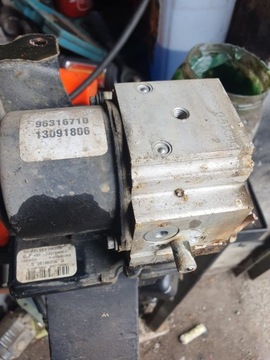 S108196004G 13091806 96316710 POMPA ABS Daewoo Matiz 99r poj 800 IDEALNA