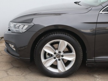 Volkswagen Passat B8 Limousine Facelifting 2.0 TSI 190KM 2021 VW Passat 2.0 TSI, Salon Polska, 1. Właściciel, zdjęcie 13