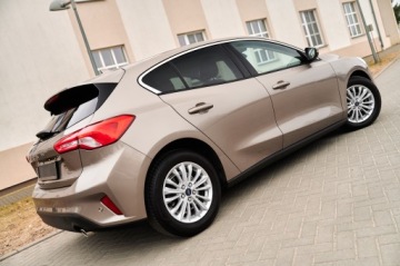 Ford Focus IV Hatchback 1.5 EcoBlue 120KM 2019 FOCUS TITANIUM SKÓRZANA TAPICERKA PODG. FOTELE KIEOWNICA SZYBA FULL LED