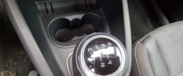 Audi A1 I Hatchback 3d 1.6 TDI 105KM 2010 Audi a1 2010r, 1.6 TDI. Uszkodzone boki. Jezdzi. 1.6 Diesel 105KM, zdjęcie 11