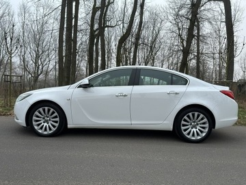Opel Insignia I Sedan 2.0 CDTI ECOTEC 160KM 2009 Opel Insignia COSMO 2.0 CDTI 160 KM Navi Alu18'', zdjęcie 2