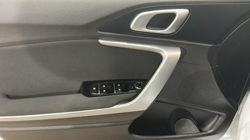 Kia Ceed III Kombi Facelifting 1.0 T-GDI 100KM 2022 Kia Nowy Ceed 1.0 T-GDI Manua Kombi, zdjęcie 12