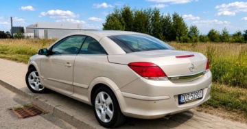 Opel Astra H Cabrio 1.8 ECOTEC 140KM 2008 Opel Astra Opel Astra 1.8 Benzyna 140KM, zdjęcie 3