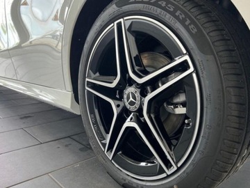Mercedes Klasa A W177/V177 Hatchback Facelifting 2.0 220 190KM 2025 A Klasa 220 4-Matic AMG Line 2.0 (190KM) 2025, zdjęcie 10