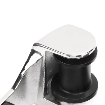 Стальной ролик носового обтекателя лодки нет