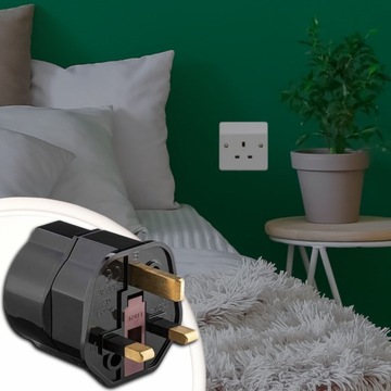 ДОРОЖНЫЙ АДАПТЕР АДАПТЕР ЕС РОЗЕТКА АНГЛИЯ ПОЛЬША ЧЕРНЫЙ ПРЕДОХРАНИТЕЛЬ