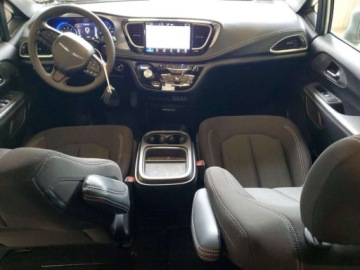 Chrysler Pacifica II 3.6 V6 291KM 2023 Chrysler Pacifica CHRYSLER PACIFICA TOURING 3.6 Benzyna 291KM, zdjęcie 7