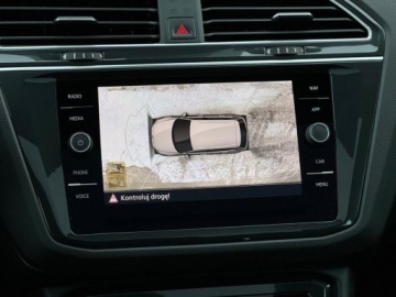 Volkswagen Tiguan II SUV Plug-in 1.4 TSI e-HYBRID 245KM 2022 Volkswagen Tiguan Tiguan 1.4 TSI Plug In DSG Highline LED Matrix Hak AsoFV, zdjęcie 32