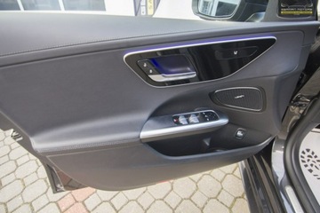 Mercedes Klasa C W206 Kombi 2.0 220d 200KM 2022 Mercedes C 220 AMG Night / 4Matic, zdjęcie 34