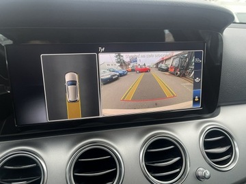 Mercedes Klasa E W213 2019 Mercedes E 220 Automat Bogate wyposażenie 2019, zdjęcie 29