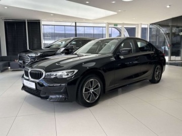 BMW Seria 3 G20-G21 Limuzyna 2.0 318i 156KM 2022 BMW Seria 3 318i Advantage Kamera cofania LED 3 stref. klimatyzacja