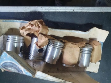 JAWKA JAWA 50 ПОРШЕНЬ 2 ЗЕМЛЯ 38.46 НОВЫЙ AMPEX