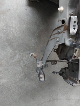 ФАРТУК ПЕРЕДНЕЙ ЧЕТВЕРТИ ПРАВЫЙ RENAULT MEGANE IV