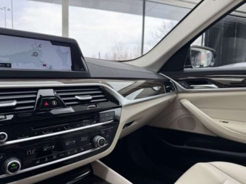 BMW Seria 5 G30-G31 Limuzyna 520d 190KM 2019 BMW Seria 5 520d xDrive Luxury Line Kamera cofania Nawigacja Salon Pols, zdjęcie 23