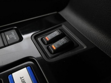 Mitsubishi Outlander III SUV PHEV Facelifting 2020 2.4 PHEV 224KM 2020 Mitsubishi Outlander PHEV automat 4x4 grzane, zdjęcie 27