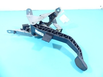 PEDAŁ SPRZĘGŁA VOLVO V40 II 12-19 31400184