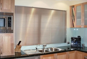 ŻALUZJE ALUMINIOWE 25 MM NA WYMIAR KOLORY 150x110