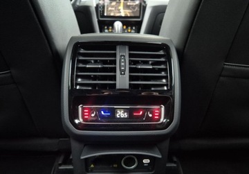 Volkswagen Arteon Fastback Facelifting 2.0 TDI 200KM 2023 Volkswagen Arteon R-Line 2.0TDI 200KM DSG LED Kamera 4.Podgrzew.Fot Tempom, zdjęcie 16