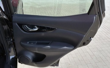 Nissan Qashqai II Crossover 1.6 DIG-T 163KM 2017 Nissan Qashqai 1.6 DIG-T Tekna 163KM Klima, Kamera 360, Bezywpadkowy, VAT-, zdjęcie 29