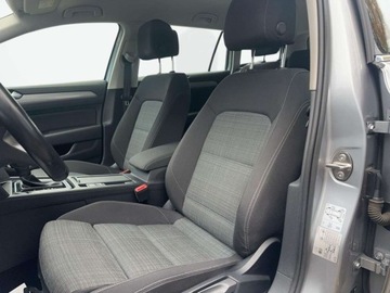 Volkswagen Passat B8 Variant Facelifting 1.5 TSI EVO 150KM 2020 Volkswagen Passat 1.5 TSI DSG 150KM VAT 23 App Connect ACC 1.5 Benzyna, zdjęcie 10