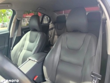 Volvo S60 II Sedan Facelifting 2.0 D4 DRIVE-E 181KM 2015 Volvo S60 Volvo S60 D4 Drive-E Summum 2.0 Diesel 181KM, zdjęcie 22