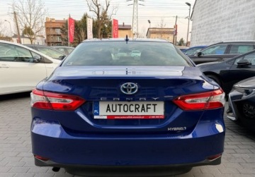 Toyota Camry IX Sedan 2.5 Hybrid Dynamic Force 218KM 2020 Toyota Camry salon Polska, serwis ASO, Gwarancja 2.5 Hybryda 218KM, zdjęcie 18