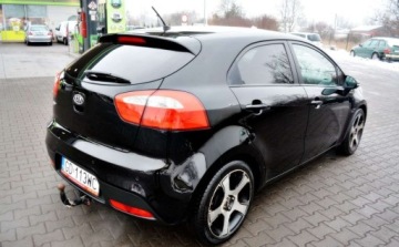 Kia Rio III Hatchback 3d 1.2 DOHC CVVT 85KM 2012 Kia Rio Szyberdach, Ledy, Czujniki parkowania, KeyLess Bluetooth 1.2 85KM, zdjęcie 17