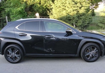 Lexus UX Crossover Facelifting 2.0 300h 199KM 2024 Lexus UX Jasne wnetrze 27 tys.km. 2.0 Hybryda 200KM, zdjęcie 4