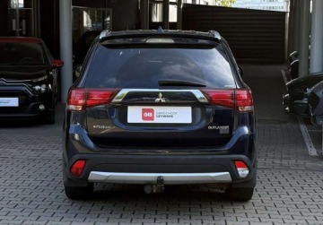 Mitsubishi Outlander III SUV Facelifting 2015 2.0 MIVEC 150KM 2015 Mitsubishi Outlander 2.0 150KM Intense 4WD CVT Salon PL 7-os 2.0 Benzyna, zdjęcie 31