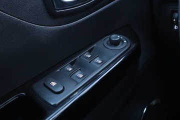 Renault Captur I Crossover 1.2 ENERGY TCe 118KM 2017 Renault Captur 1.2 TCe, Salon Polska, zdjęcie 16