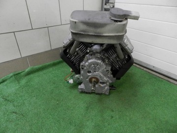 773S ТРАКТОР КОСИЛКА ДВИГАТЕЛЬ KAWASAKI 24 Л.С.