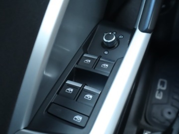 Audi Q3 II SUV 1.5 35 TFSI 150KM 2019 Audi Q3 35 TFSI, Salon Polska, Automat, VAT 23%, zdjęcie 15