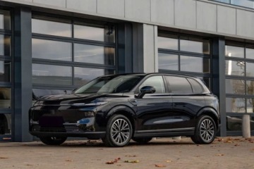 Leapmotor 2026 B10 Design Hybrid EV 18,8 kWh 218KM, zdjęcie 2