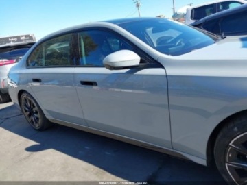 BMW Seria 7 G70 2024 BMW Seria 7 740i, 2024r., 3.0L 3.0 Benzyna 375KM, zdjęcie 4