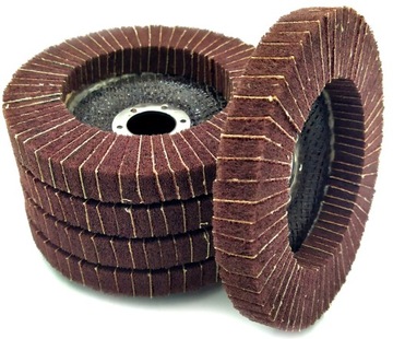 TARCZA DO METALU WŁÓKNINA LAMELKOWA 125 SATYNIAREK