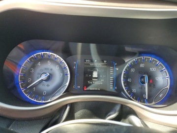 Chrysler Voyager V 2021 Chrysler Voyager 2021 r., 3,6L LXI 3.6 Benzyna 287KM, zdjęcie 6